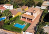 Xalet independent amb terreny en venda a la España, Santa Cristina d'Aro, ref.: TR147873 foto