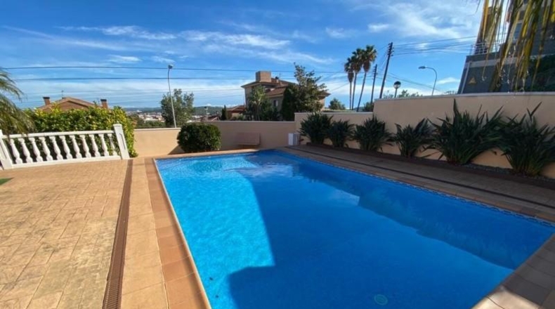 Tarragona - el Vendrell - 651m2