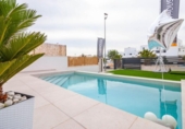 Chalet independiente con terreno en venta en la España, Orihuela, ref: TR267394 foto