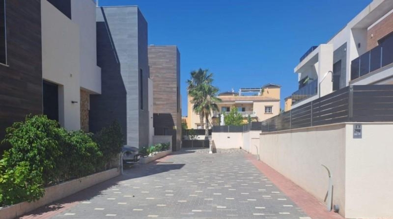 Alicante - Dehesa de Campoamor - 193m2