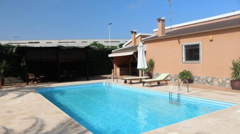 Alicante - Torrevieja - 1050m2