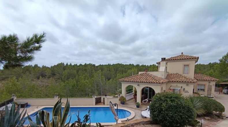 Tarragona - l'Ametlla de Mar - 2500m2