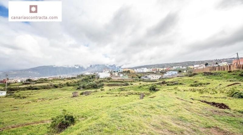 Santa Cruz de Tenerife - La Cruz Santa - 12799m2