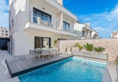 Chalet independiente con terreno en venta en la España, Guardamar del Segura, ref: TR340008 foto