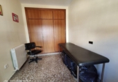 Отдельно стоящий дом с участком на продажу в городе el Vendrell Фото