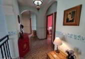 Отдельно стоящий дом с участком на продажу в городе el Vendrell Фото