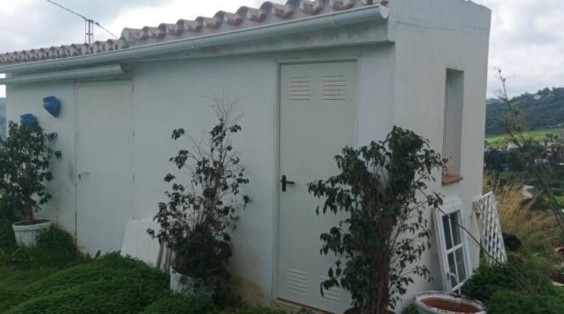 Málaga - Estepona - 17000m2