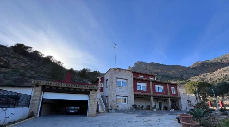 Alicante - Orihuela - 3500m2