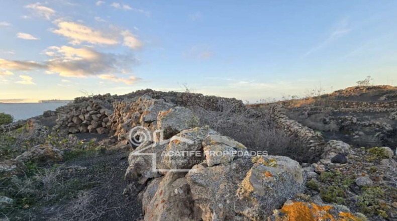 Las Palmas - Teguise - 5700m2