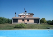Chalet independiente con terreno en venta en la España, Castellanos de Villiquera, ref: TR134728 foto