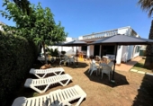 Отдельно стоящий дом с участком на продажу в городе Ciutadella de Menorca Фото