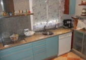 Отдельно стоящий дом с участком на продажу в городе Касерес Фото