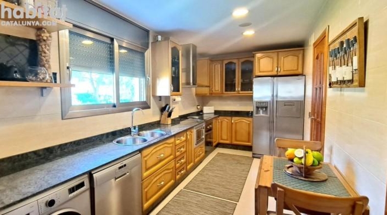 Barcelona - Sant Esteve Sesrovires - 490m2