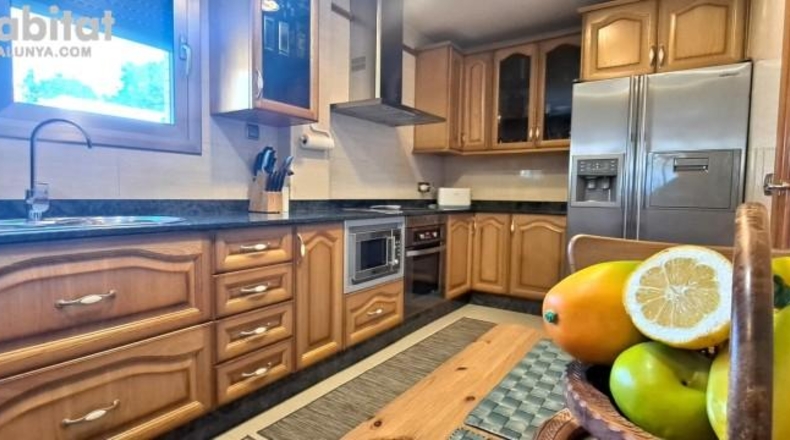 Barcelona - Sant Esteve Sesrovires - 490m2