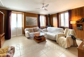 Es Castell 295&nbsp;м²