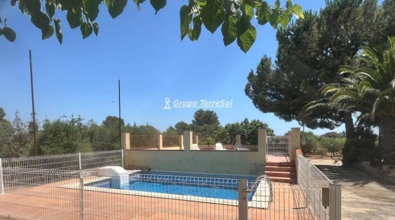 Tarragona - Баньерес-дель-Пенедес - 17600m2