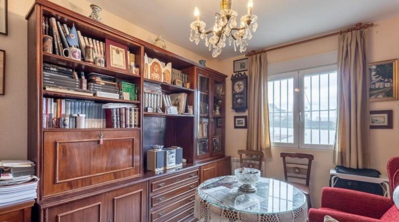 Гранада - Villa de Otura - 1000m2