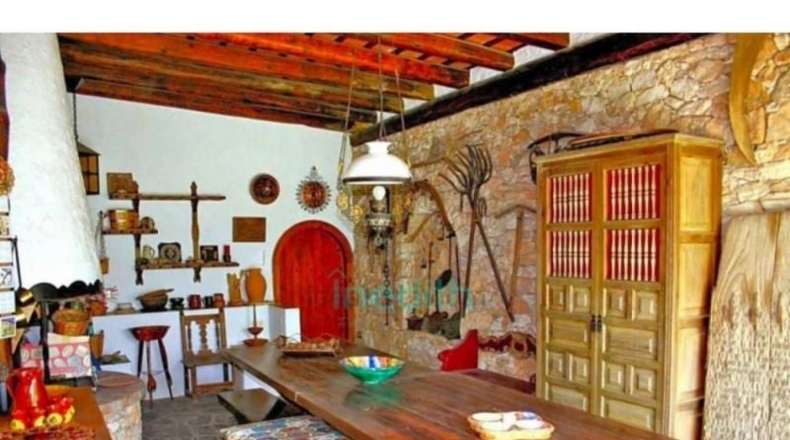 Tarragona - Valls - 8000m2