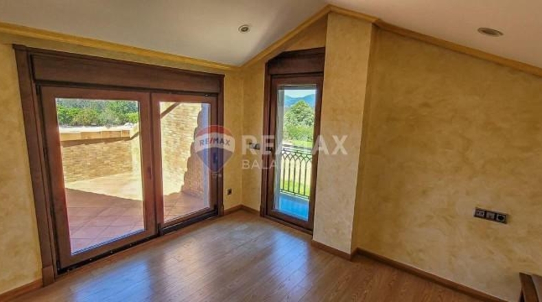 Pontevedra - Medialdea - 2030m2