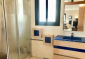 Отдельно стоящий дом с участком на продажу в городе Rojales Фото