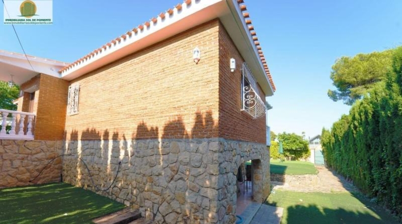 Alicante - La Nucía - 839m2