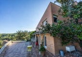 Xalet independent amb terreny en venda a la España, Castellar del Vallès, ref.: TR170735 foto