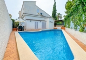Chalet independiente con terreno en venta en la España, Calafell, ref: TR172247 foto