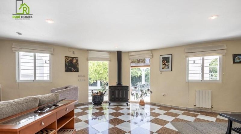 Granada - Albolote - 1093m2