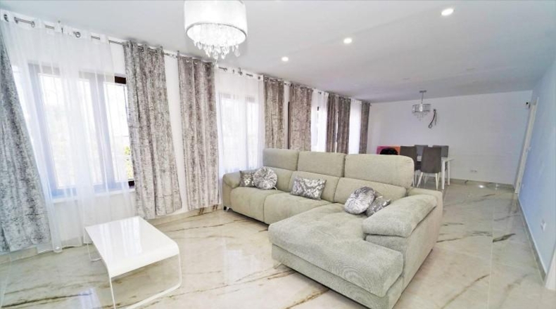 Alicante - La Nucía - 840m2