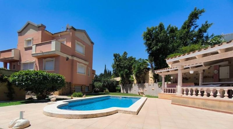Alicante - La Nucía - 490m2