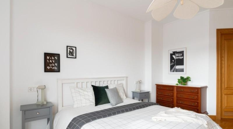 Navarre - Huarte - 370m2