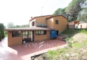 Xalet independent amb terreny en venda a la España, Sant Joan de Palamós, ref.: TR140666 foto