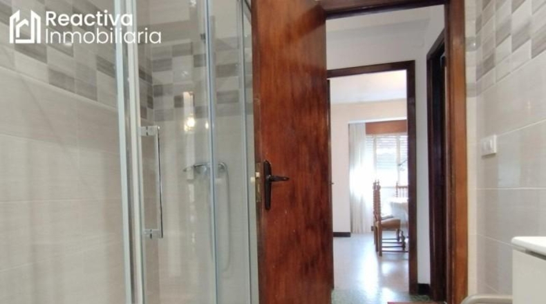 La Coruña - Santiago de Compostela - 329m2