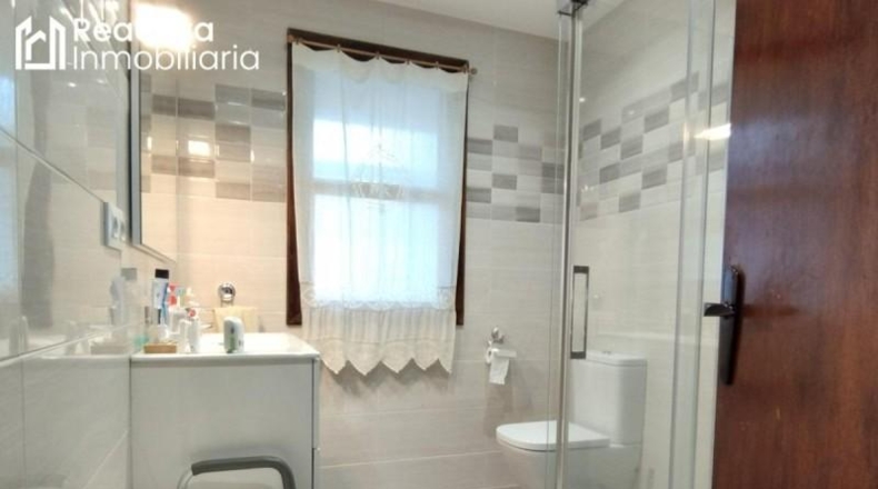 La Coruña - Santiago de Compostela - 329m2