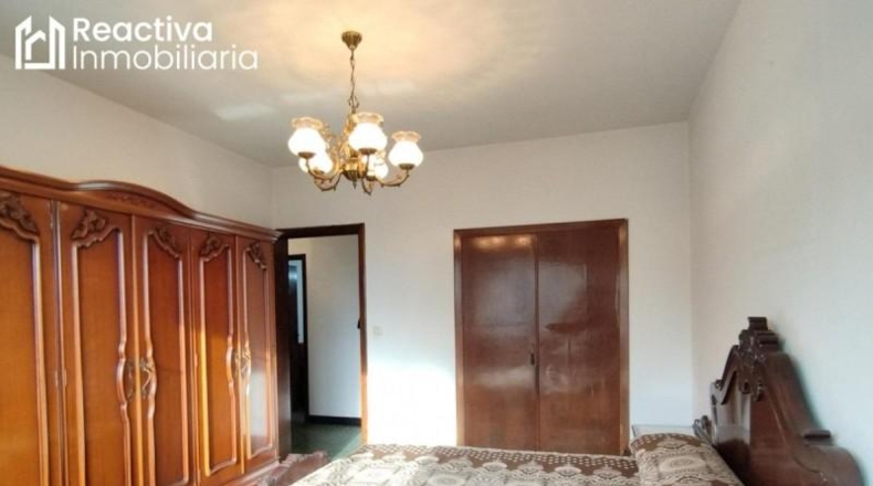 La Coruña - Santiago de Compostela - 329m2