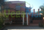 Загородный дом с участком на продажу в городе Jete Фото