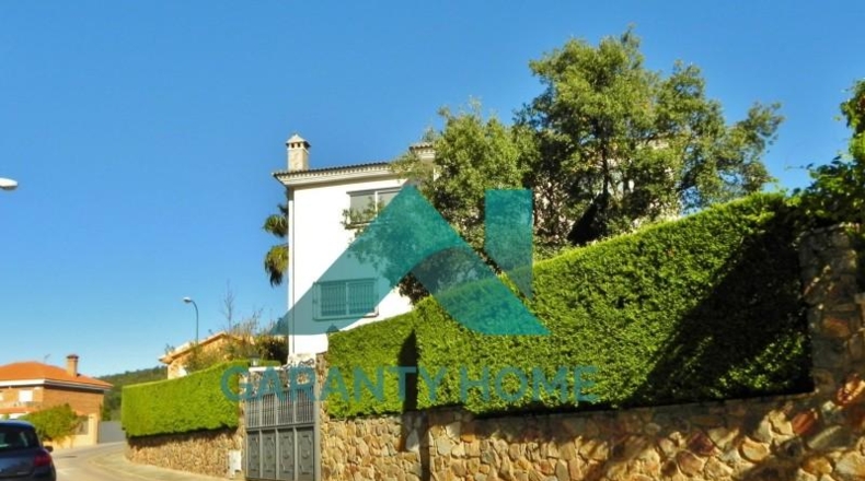Cáceres - Cáceres - 1140m2