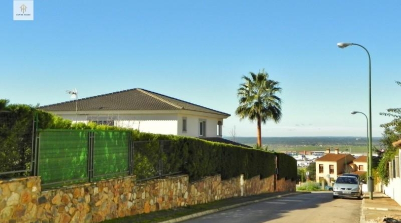 Cáceres - Cáceres - 1140m2
