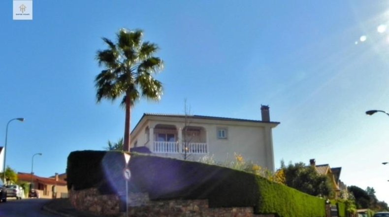 Cáceres - Cáceres - 1140m2