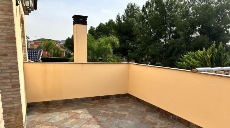 Murcia - Molina de Segura - 572m2