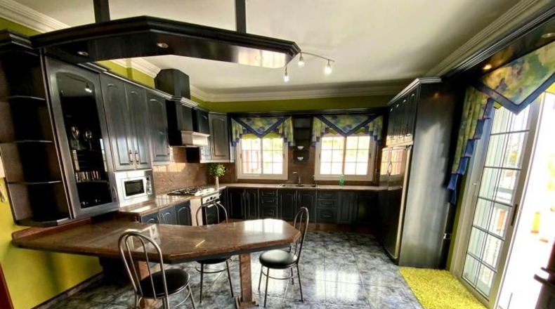 Santa Cruz de Tenerife - Icod de los Vinos - 369m2