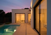 Chalet independiente con terreno en venta en la España, L'Alfàs del Pi, ref: TR340280 foto
