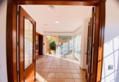 Chalet independiente con terreno en venta en la España, Orihuela, ref: TR335797 foto
