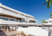 Отдельно стоящий дом с участком на продажу в городе Los Alcázares Фото