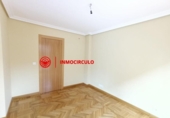 Chalet independiente con terreno en venta en la España, Burgos, ref: TR312686 foto