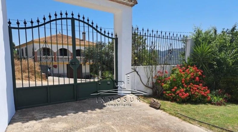 Córdoba - Iznájar - 1545m2
