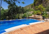 Chalet independiente con terreno en venta en la España, Iznájar, ref: TR242546 foto
