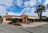 Chalet independiente con terreno en venta en la España, Santa Pola, ref: TR368935 foto
