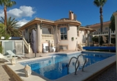 Xalet independent amb terreny en venda a la España, Benijòfer, ref.: TR329923 foto