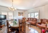 Chalet independiente con terreno en venta en la España, Rubí, ref: TR391489 foto